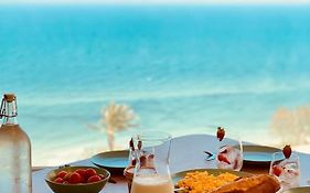 Nitsa Sea View Luxurious Apartment