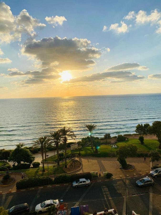 Nitsa Sea View Luxurious Apartment Netanya Exterior photo